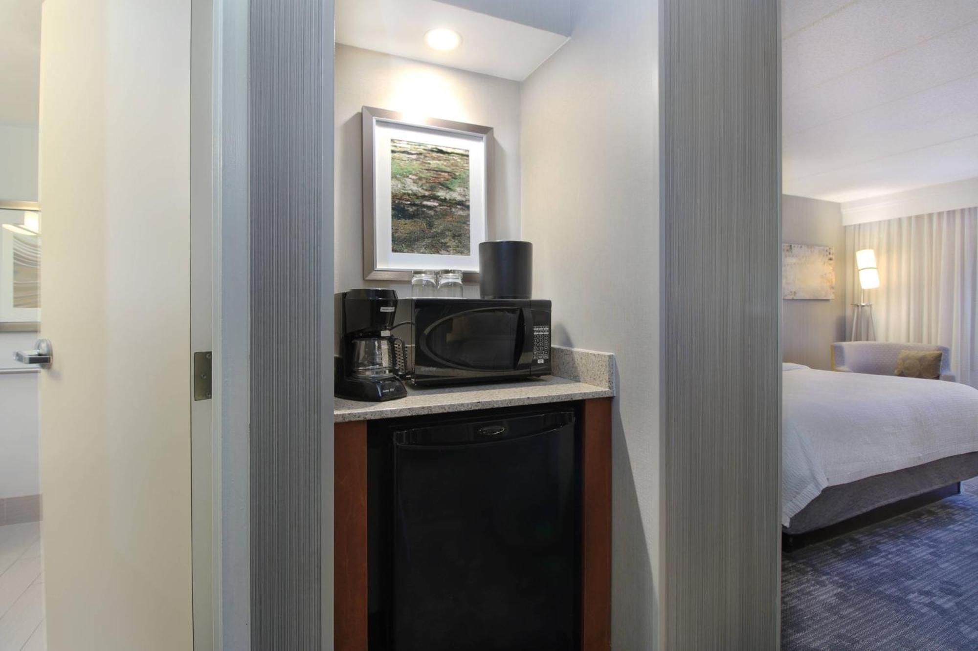 คอร์ทยาร์ด ครอมเวลล์ Hotel ภายนอก รูปภาพ