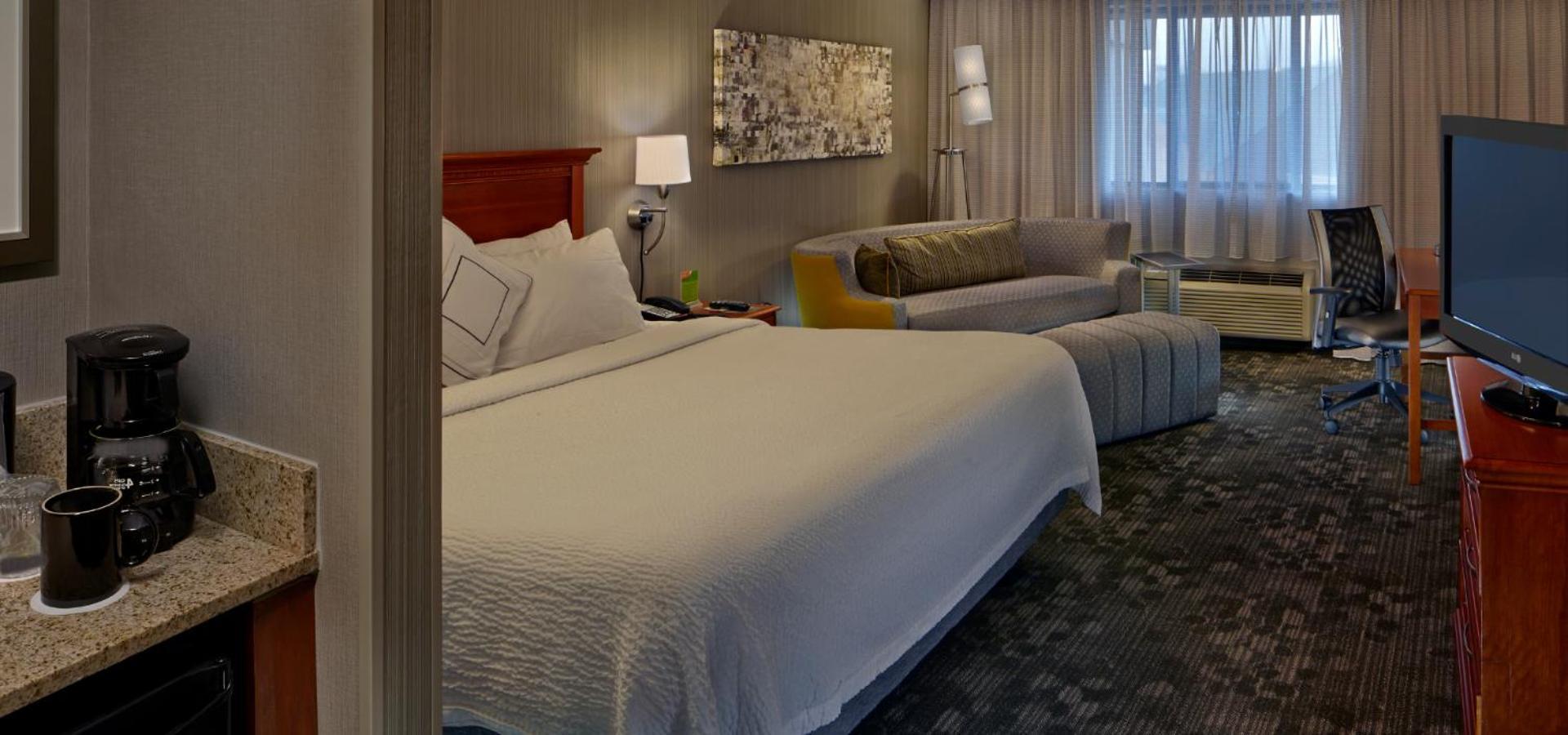 คอร์ทยาร์ด ครอมเวลล์ Hotel ภายนอก รูปภาพ